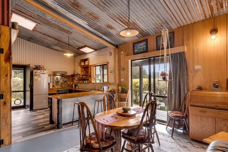Photo of property in 102 Boons Valley Road, Waikawa, Picton, 7220