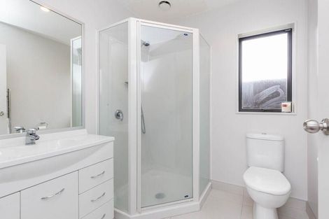 Photo of property in 27 Kotuku Crescent, Takanini, 2112