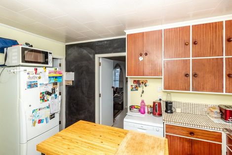 Photo of property in 70 Anzac Street, Gisborne, 4010