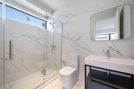 Photo of property in 19c Momona Road, Greenlane, Auckland, 1051