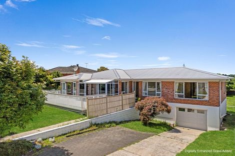 Photo of property in 95 Kitchener Road, Waiuku, 2123