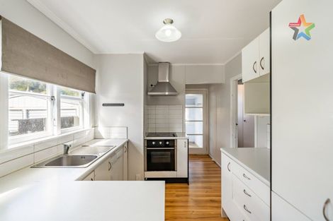 Photo of property in 5 Bythell Street, Wainuiomata, Lower Hutt, 5014