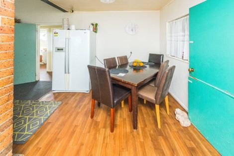 Photo of property in 32 Miro Street, Castlecliff, Whanganui, 4501