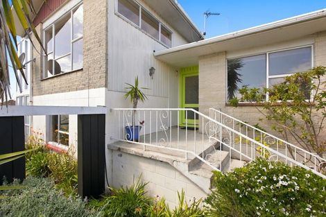 Photo of property in 7 Montana Place, Merrilands, New Plymouth, 4312