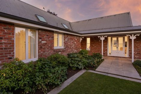 Photo of property in 40 Weka Street, Fendalton, Christchurch, 8041