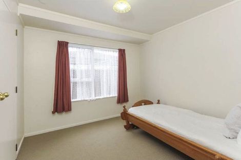 Photo of property in 2/1 Dunstall Place, Mangere Bridge, Auckland, 2022