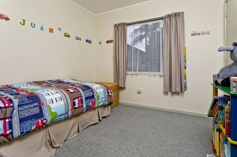 Photo of property in 2 Bryers Place, Bayview, Auckland, 0629