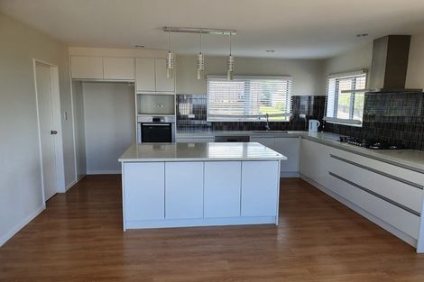 Photo of property in 65 Kirikiri Drive, Papakura, 2110