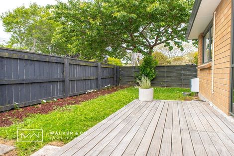 Photo of property in 2 Bathurst Street, Heretaunga, Upper Hutt, 5018