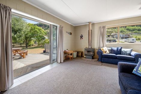 Photo of property in 80 Hazlett Street, Clyde, 9330