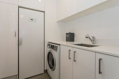 Photo of property in 38 Marina Terrace, Kinloch, Taupo, 3377