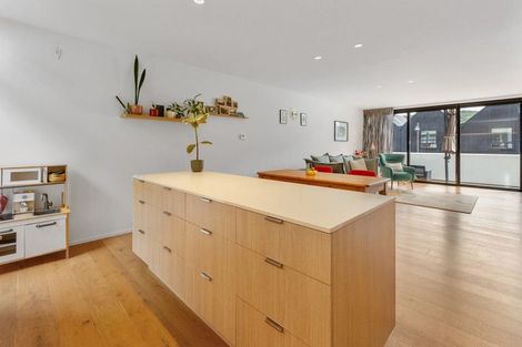 Photo of property in 5 Jean Caldwell Way, Island Bay, Wellington, 6023