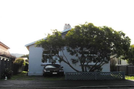 Photo of property in 38 Hargest Crescent, Saint Kilda, Dunedin, 9012
