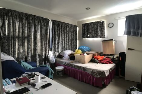 Photo of property in 92a Forrest Hill Road, Forrest Hill, Auckland, 0620