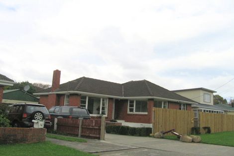 Photo of property in 14 Findlay Street, Tawa, Wellington, 5028