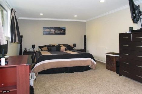 Photo of property in 74 Leeward Drive, Whitby, Porirua, 5024