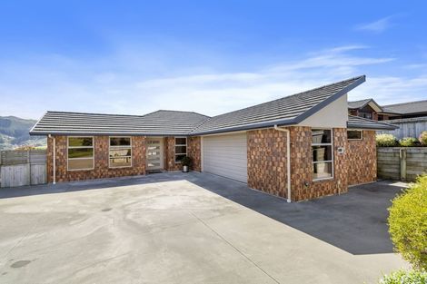 Photo of property in 101 Bing Lucas Drive, Tawa, Wellington, 5028