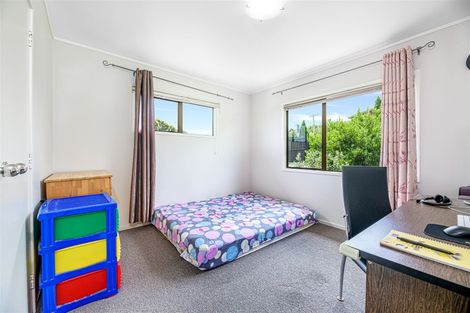 Photo of property in 274 Great North Road, Henderson, Auckland, 0612