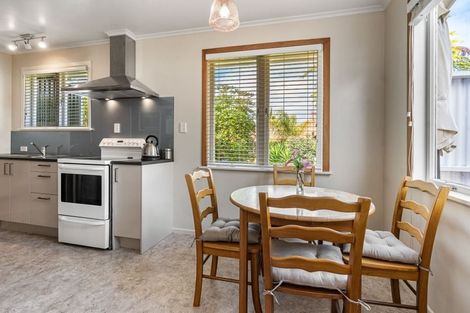 Photo of property in 3/67 Matipo Road, Te Atatu Peninsula, Auckland, 0610