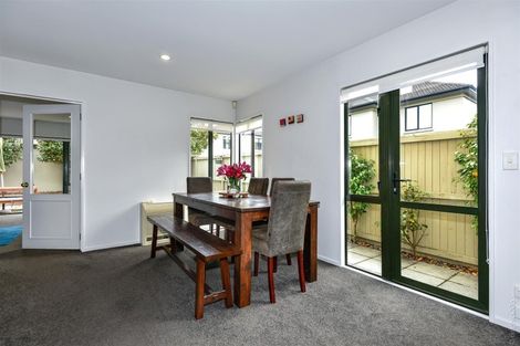 Photo of property in 53 Hawkesbury Avenue, St Albans, Christchurch, 8014