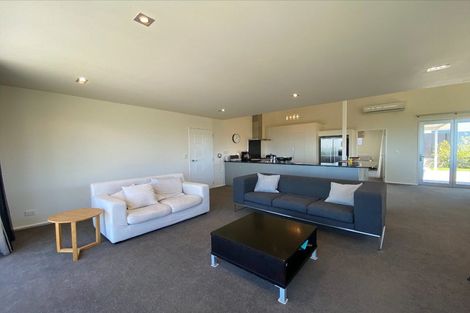 Photo of property in 18 Istana Place, Britannia Heights, Nelson, 7010