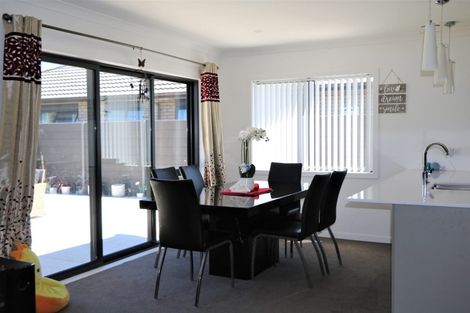 Photo of property in 32 Filmer Crescent, Wallaceville, Upper Hutt, 5018