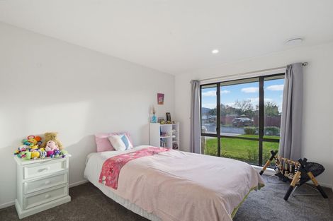 Photo of property in 1 Appleton Place, Woodend, 7610