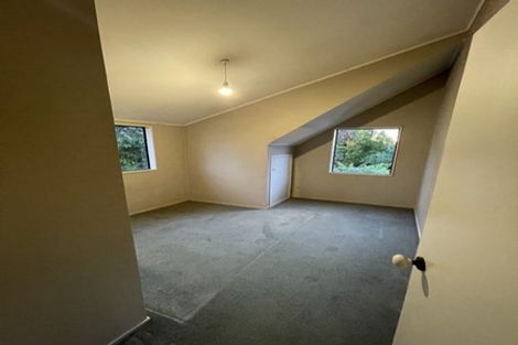 Photo of property in 1/127 Clevedon Road, Papakura, 2110