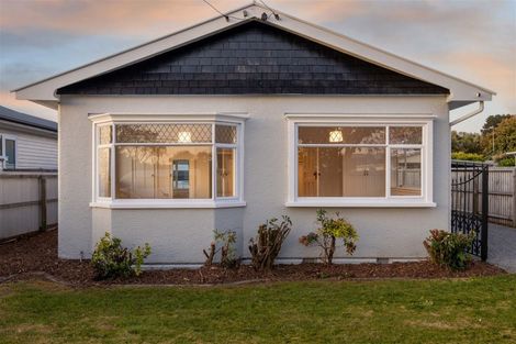 Photo of property in 16 Rawson Street, New Brighton, Christchurch, 8083