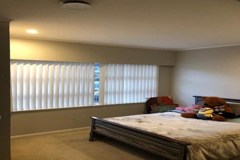 Photo of property in 3/6 Clevedon Road, Papakura, 2110