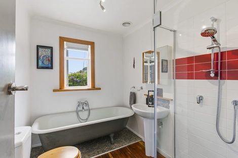 Photo of property in 5a Paneta Street, Paekakariki, 5034