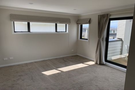 Photo of property in 11 Shelby Place, Long Bay, Auckland, 0630