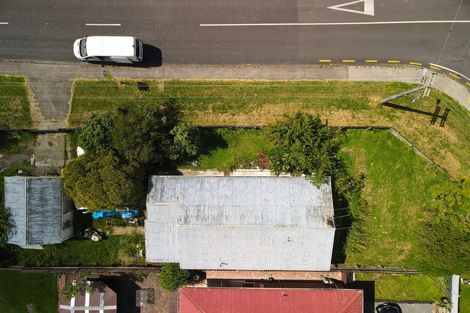 Photo of property in 1 Parakai Avenue, Parakai, 0830