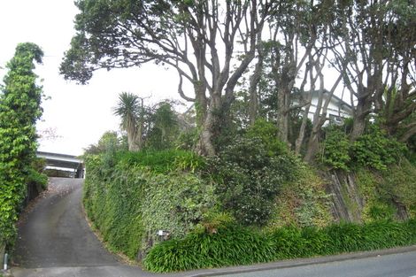 Photo of property in 77 Belt Road, New Plymouth, 4310