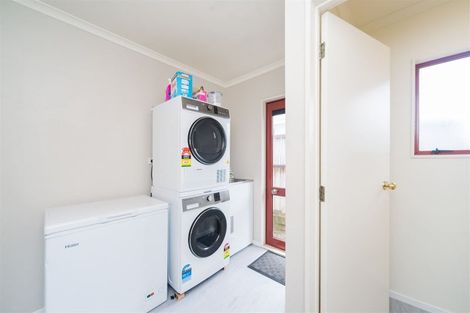 Photo of property in 1-6 Arli Court, Hokowhitu, Palmerston North, 4410