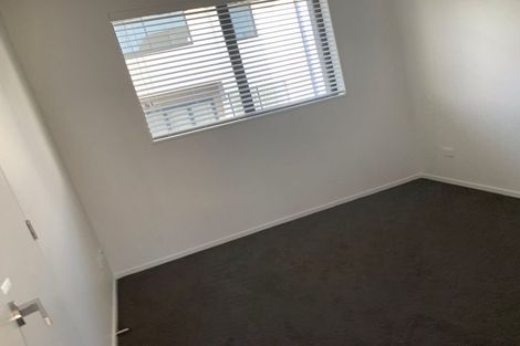 Photo of property in 28 Panoni Lane, Howick, Auckland, 2014