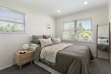 Photo of property in 12 Kiernan Place, Kelston, Auckland, 0602