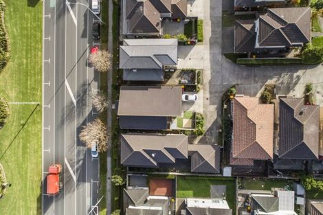 Photo of property in 33 Agapanthus Place, Flat Bush, Auckland, 2016