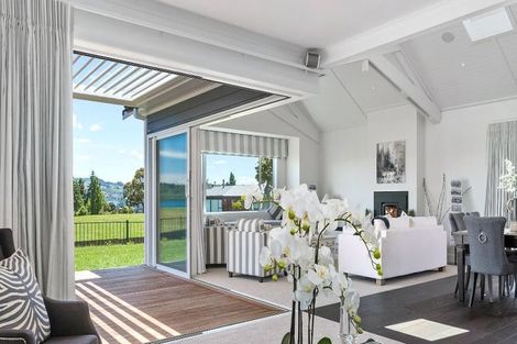 Photo of property in 14 Round Hill Rise, Cracroft, Christchurch, 8022