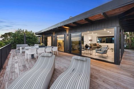 Photo of property in 175 Sandspit Road, Shelly Park, Auckland, 2014