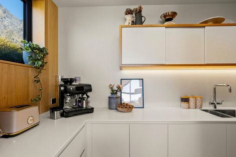 Photo of property in 6 Stockyard Lane, Jacks Point, Queenstown, 9371