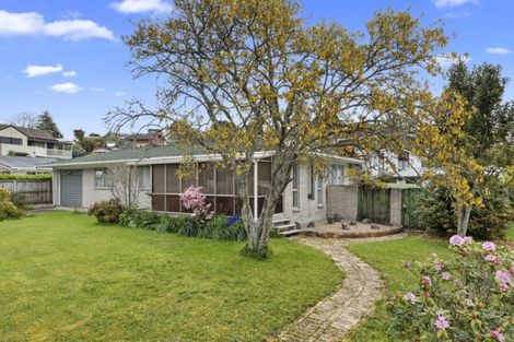 Photo of property in 100 Aberdeen Drive, Dinsdale, Hamilton, 3204