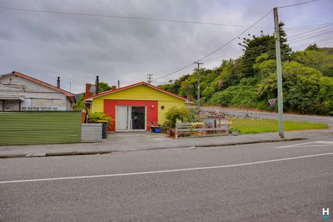Photo of property in 21 Thompson Street, Greymouth, 7805