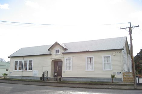 Photo of property in 44 Waverley Street, Waipawa, 4210