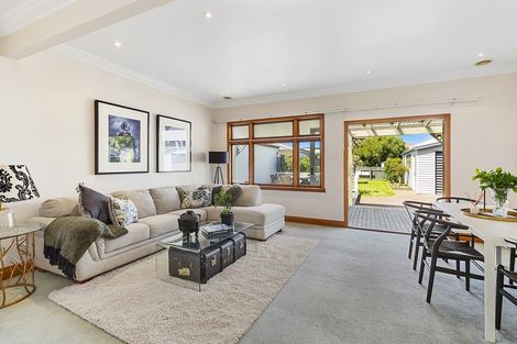 Photo of property in 8 Strathavon Road, Miramar, Wellington, 6022