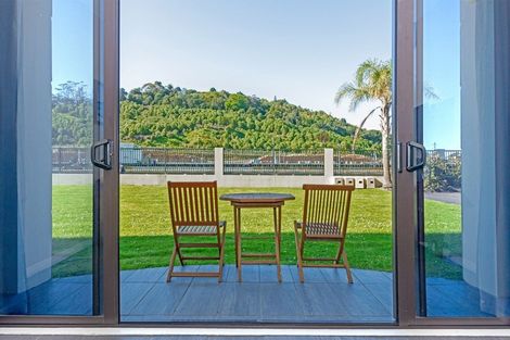 Photo of property in 115/2 Reads Quay, Gisborne, 4010