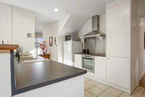 Photo of property in 29b Clare Street, Cambridge, 3434