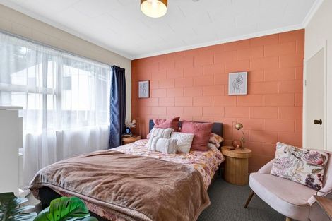 Photo of property in 15a Thames Street, Welbourn, New Plymouth, 4310