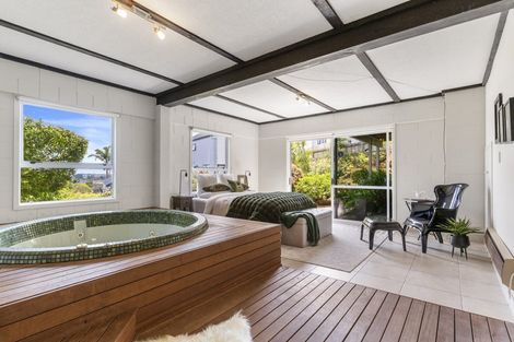 Photo of property in 10 Etherege Place, Howick, Auckland, 2014