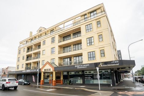 Photo of property in Maddison Apartments, 1/6f Queen Street, Palmerston North, 4410